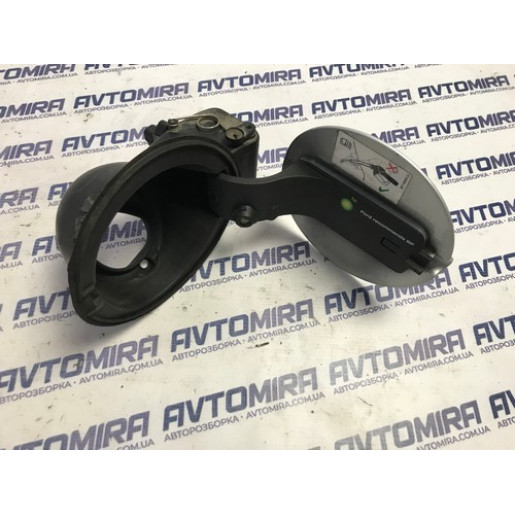 Лючок паливного баку Ford Focus 2 2005-2010 8M51A405A02AA